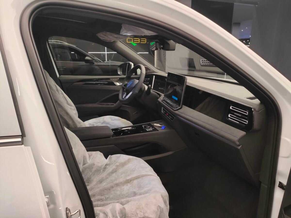 Купить Volkswagen Tiguan L Pro, 2024, 86 км, фото №18