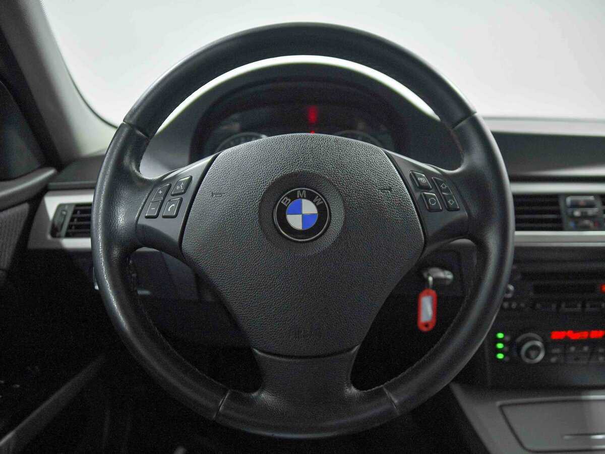 Купить BMW 3 серии 318i, 2011, 231 942 км, фото №7