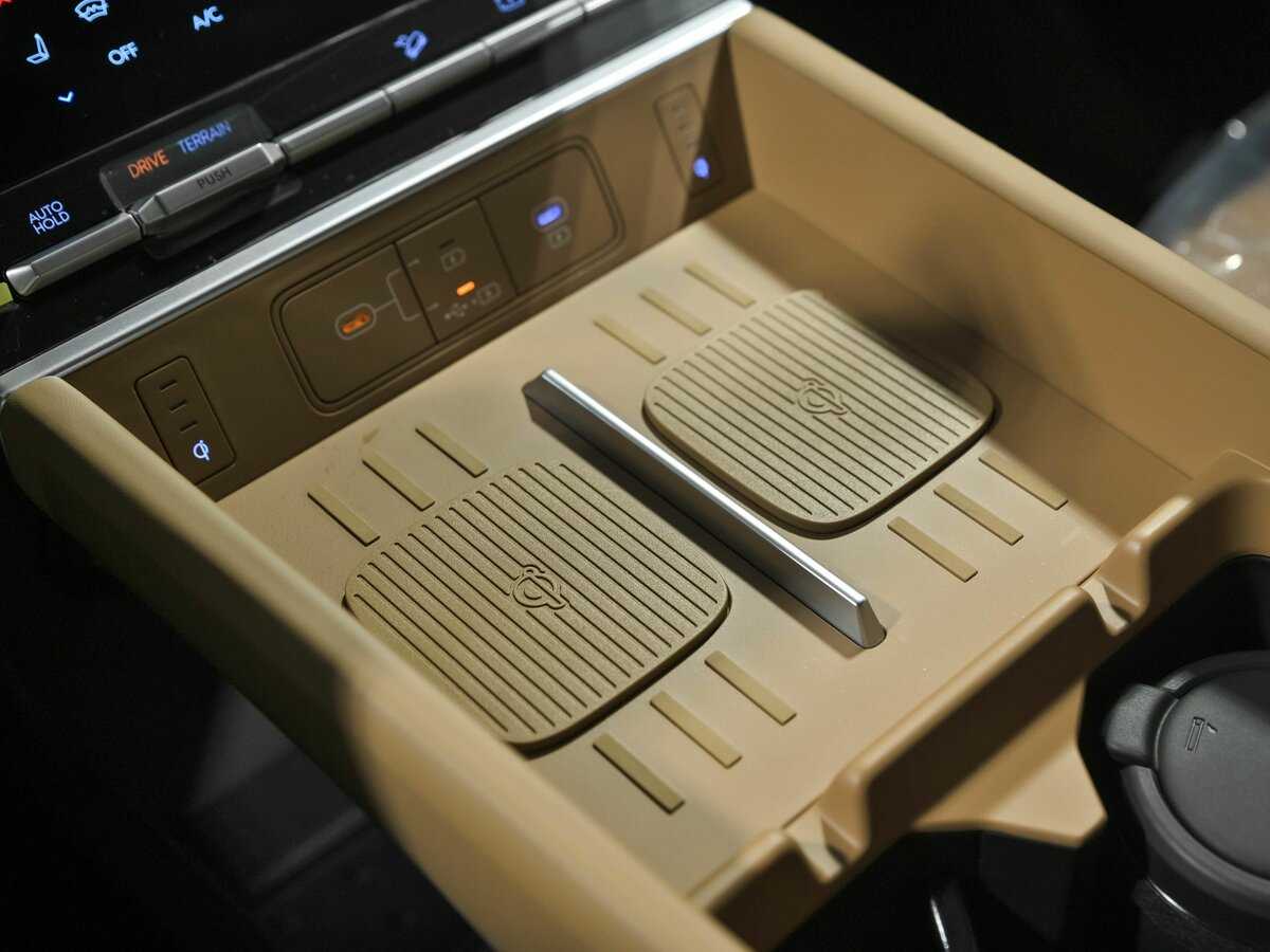 Купить Hyundai Santa Fe, 2024, 32 км, фото №16