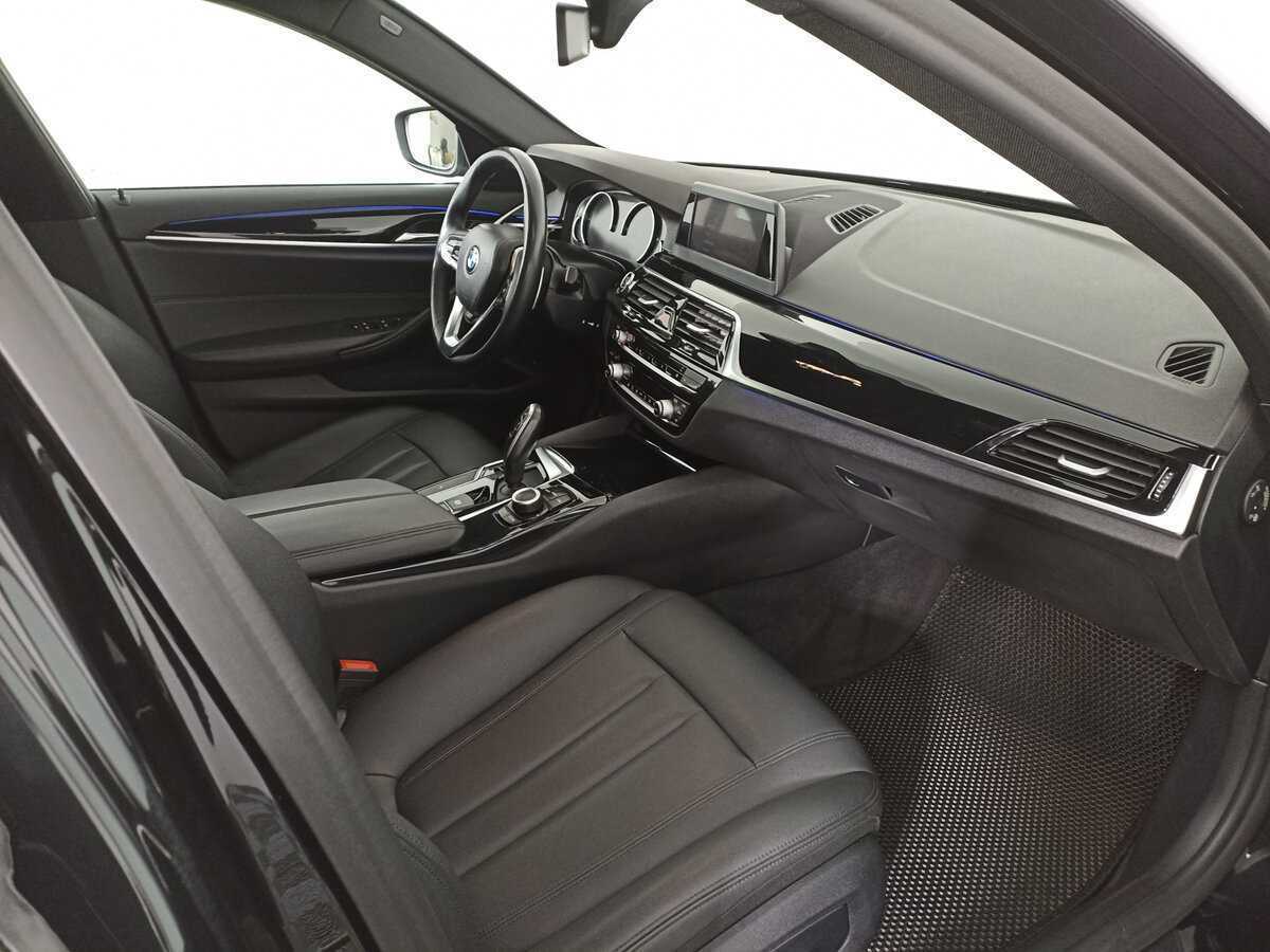 Купить BMW 5 серии 520d xDrive, 2018, 117 323 км, фото №10