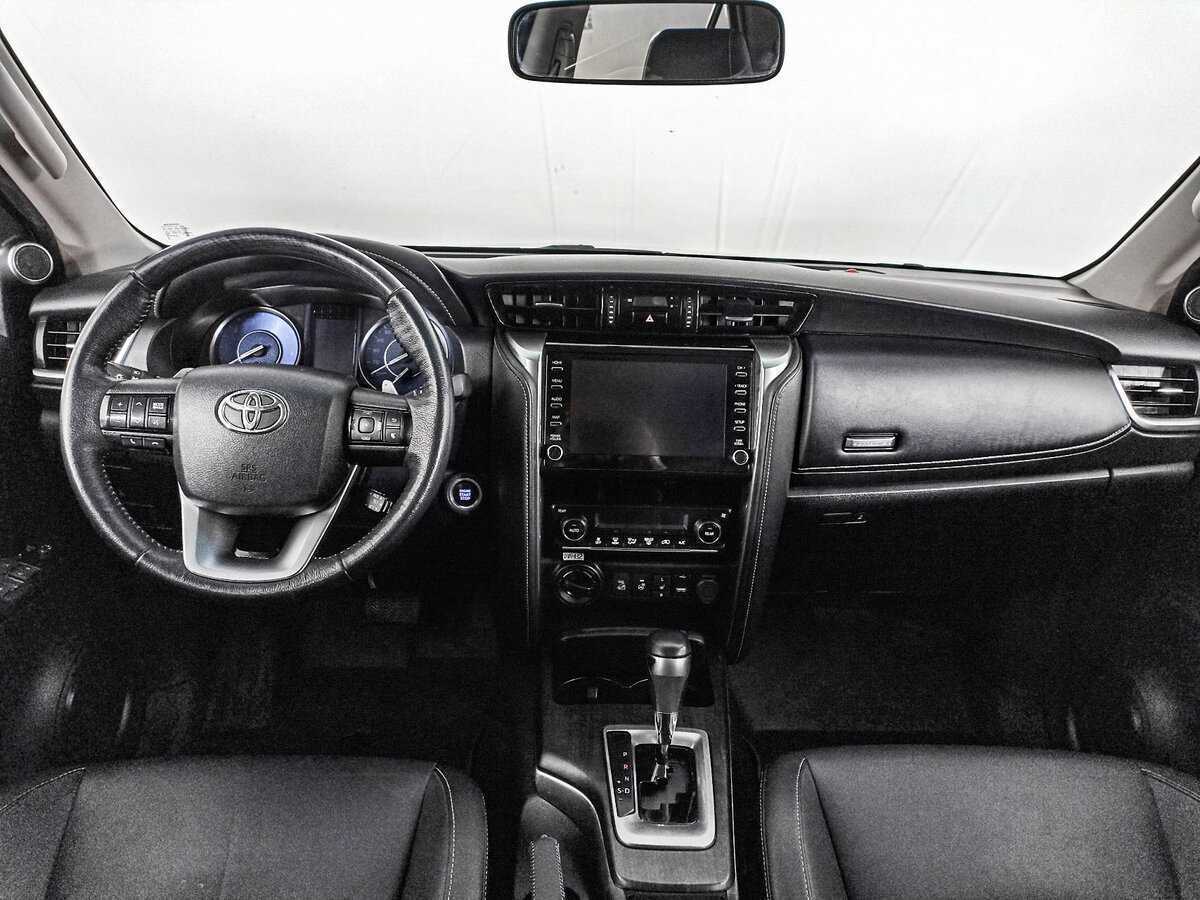 Купить Toyota Fortuner, 2020, 133 030 км, фото №10