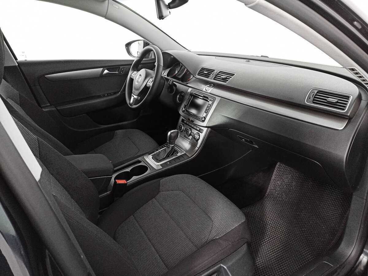 Купить Volkswagen Passat, 2011, 166 876 км, фото №9