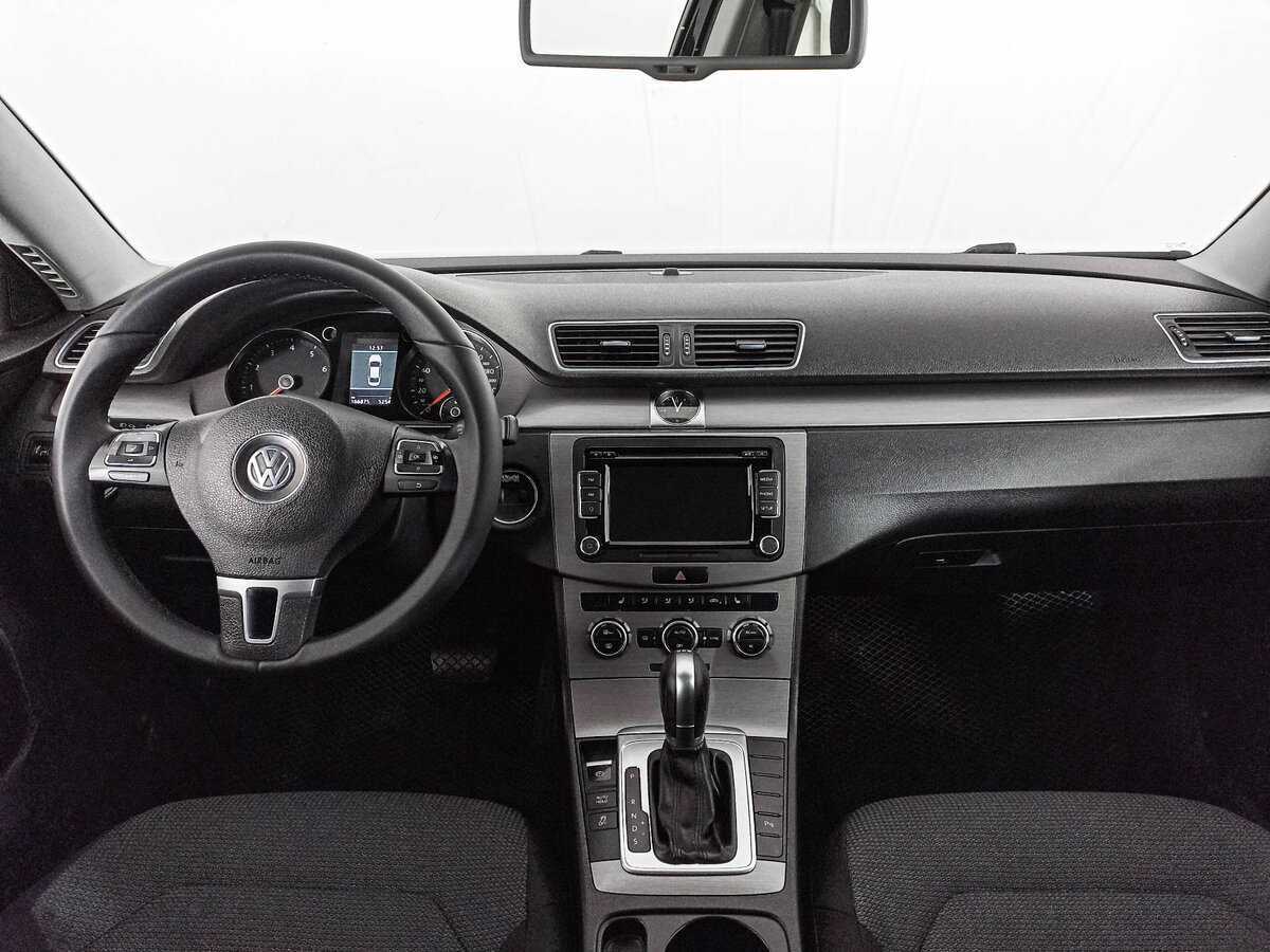 Купить Volkswagen Passat, 2011, 166 876 км, фото №12