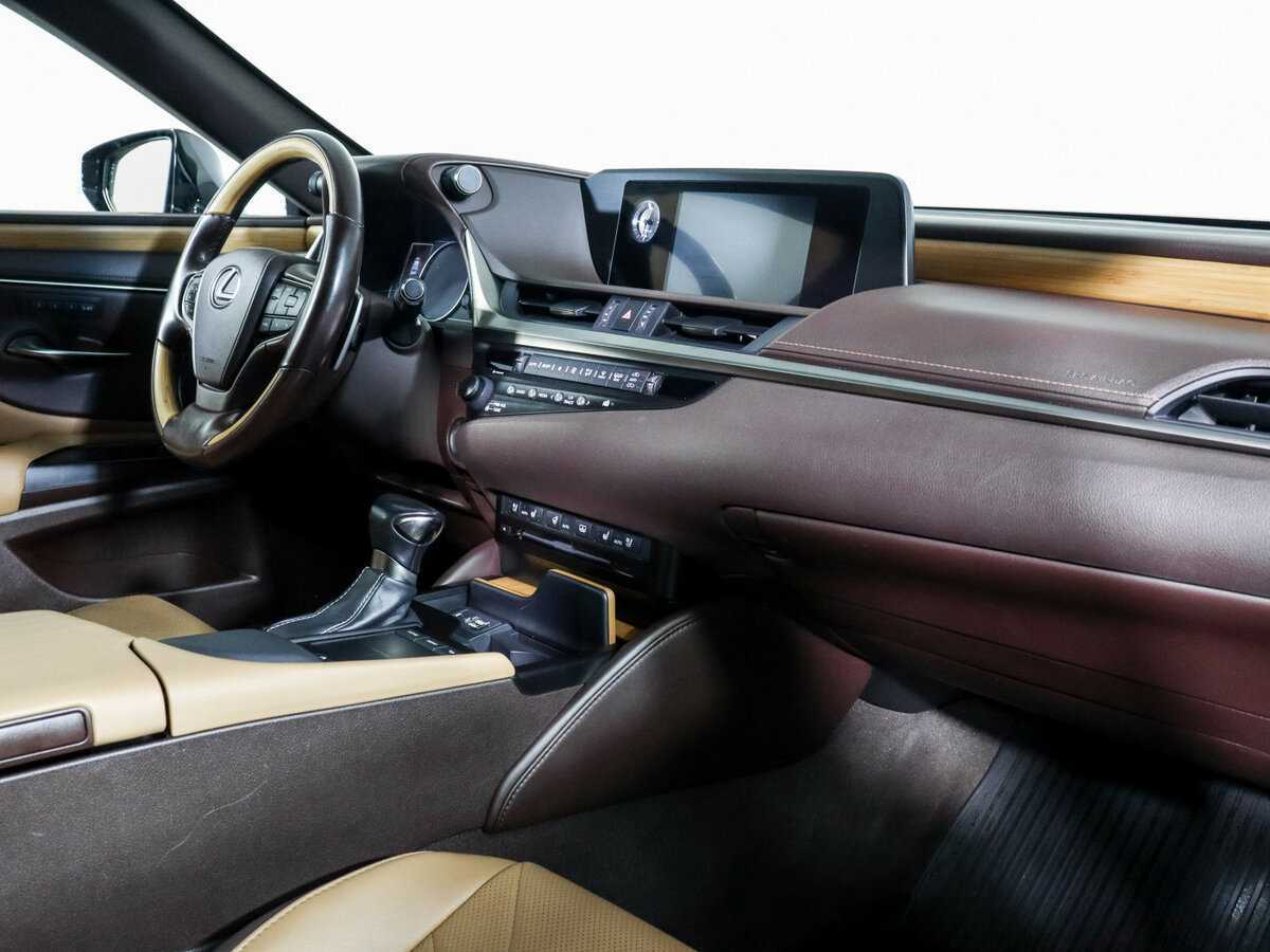 Купить Lexus ES 250, 2019, 72 643 км, фото №7