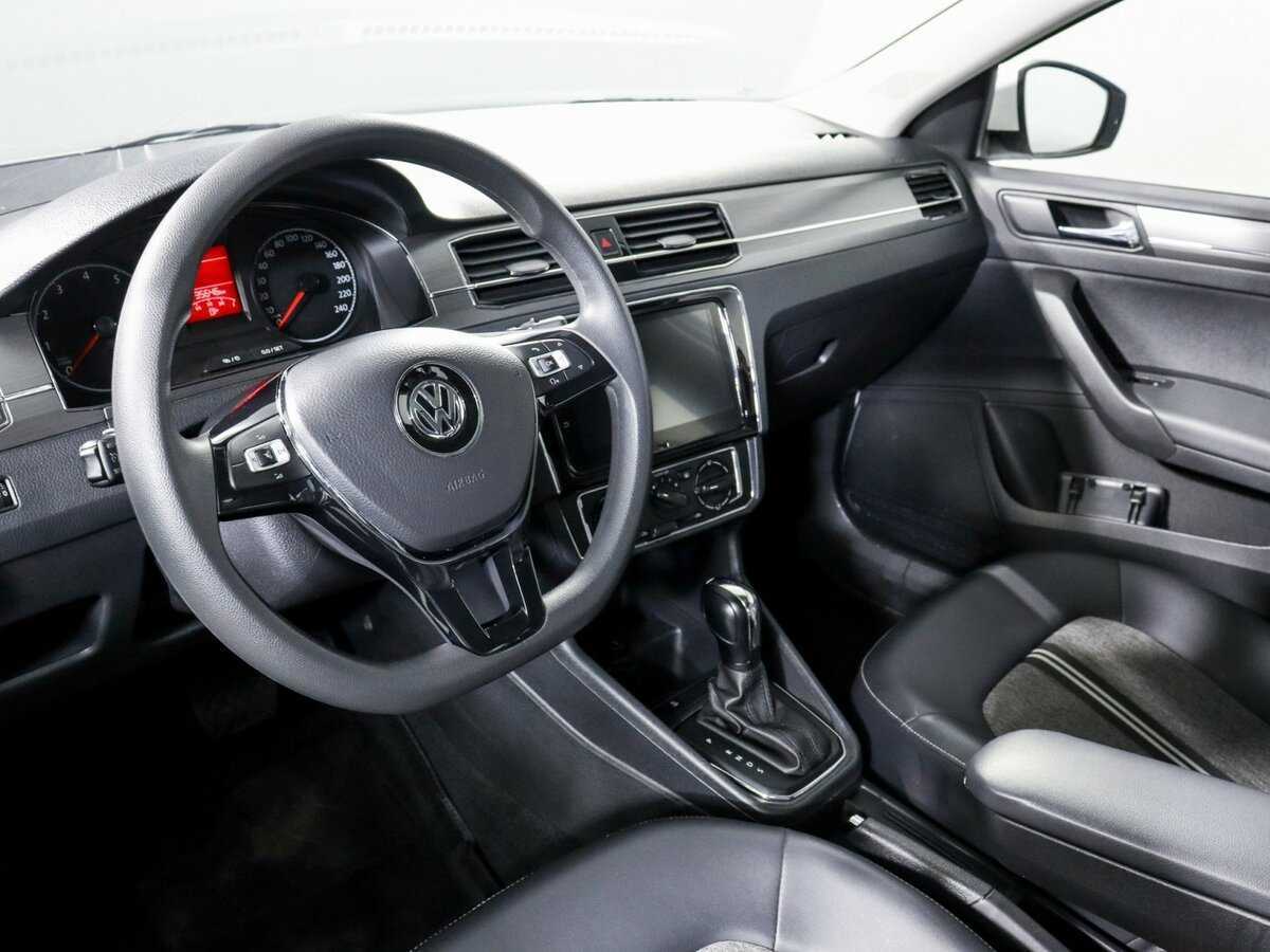 Купить Volkswagen Santana, 2022, 35 856 км, фото №11