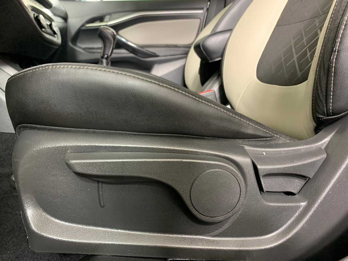 Купить Lada (ВАЗ) Vesta SW Cross, 2017, 208 000 км, фото №17