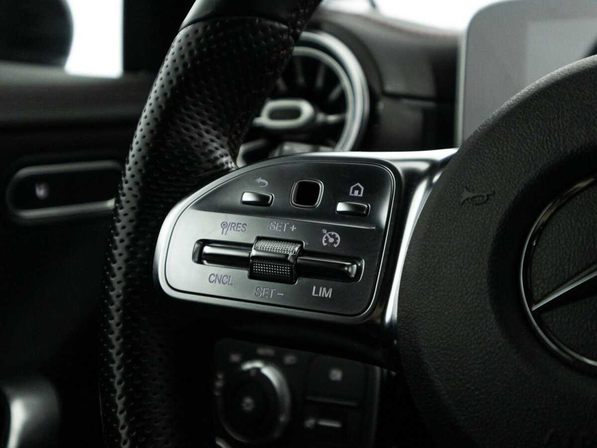 Купить Mercedes-Benz CLA 200, 2019, 116 821 км, фото №19