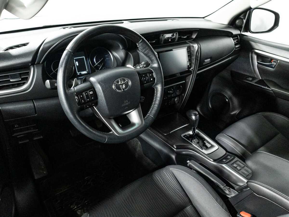Купить Toyota Fortuner, 2020, 72 000 км, фото №11