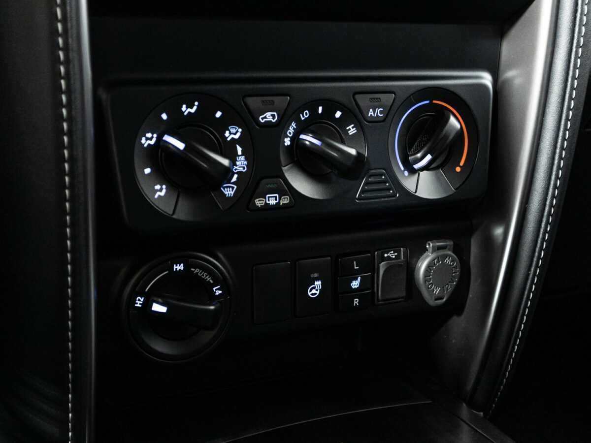 Купить Toyota Fortuner, 2020, 72 000 км, фото №16
