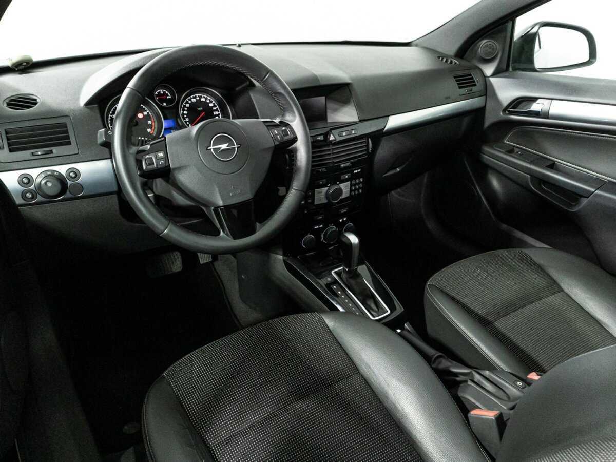 Купить Opel Astra GTC, 2010, 267 479 км, фото №11