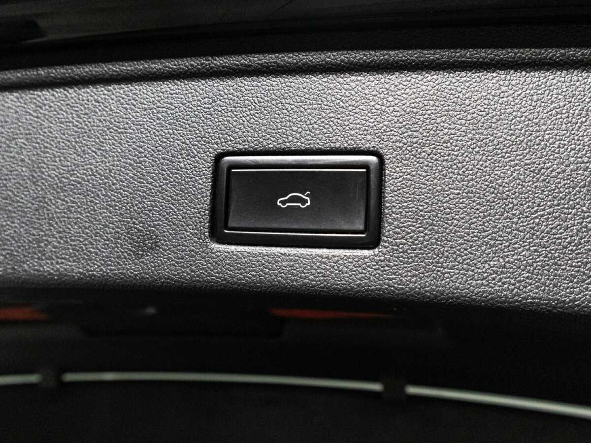 Купить Volkswagen Touareg, 2019, 97 163 км, фото №20