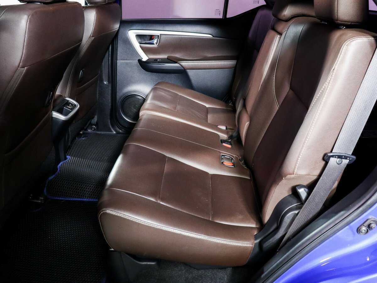 Купить Toyota Fortuner, 2018, 268 350 км, фото №7