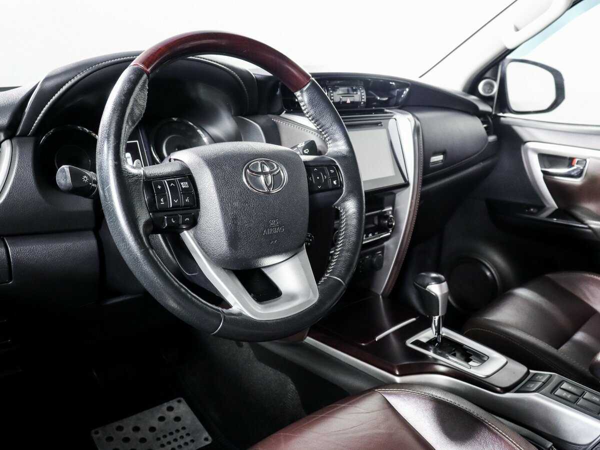 Купить Toyota Fortuner, 2018, 268 350 км, фото №11
