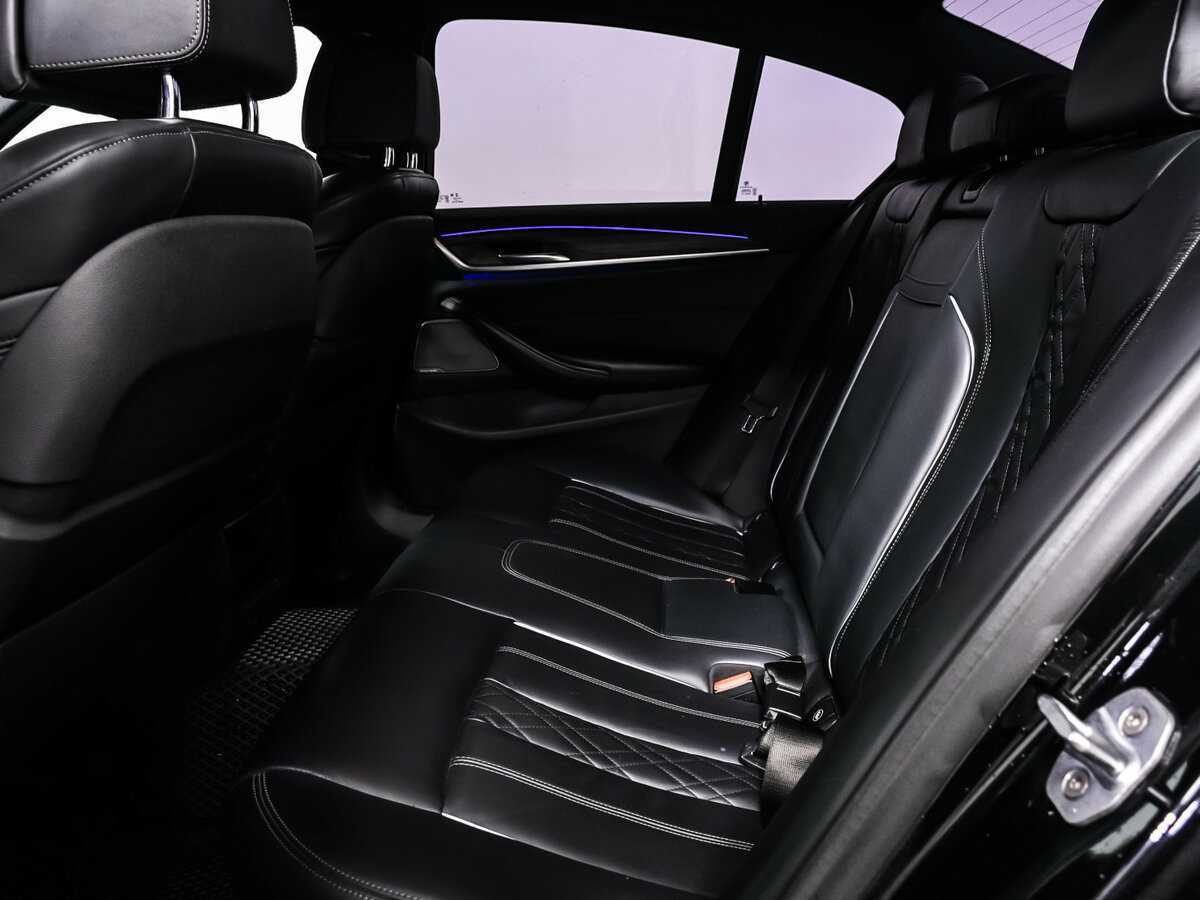 Купить BMW 5 серии 530d xDrive, 2019, 100 500 км, фото №14