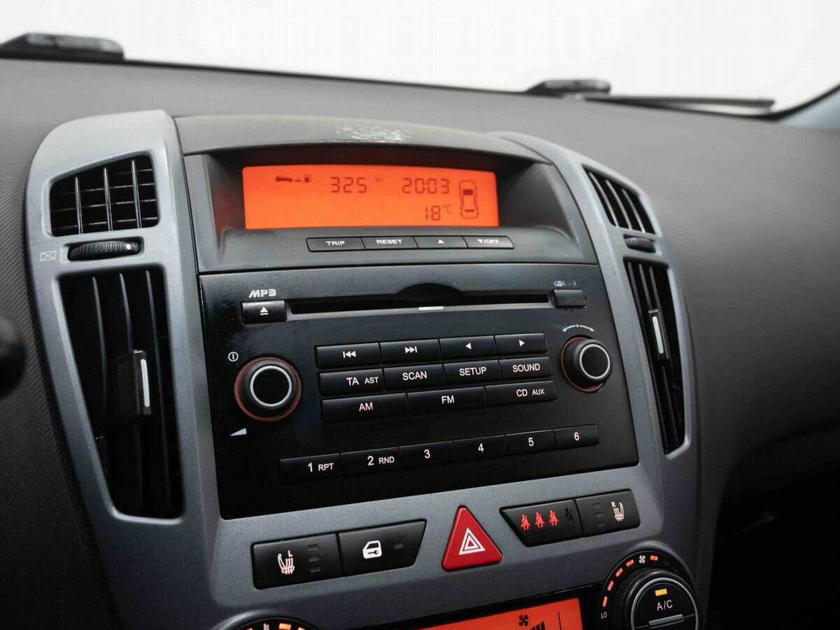 Купить Kia Ceed, 2008, 275 000 км, фото №15