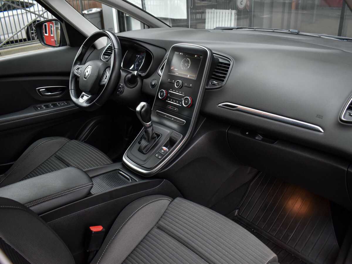 Купить Renault Scenic, 2018, 86 140 км, фото №14