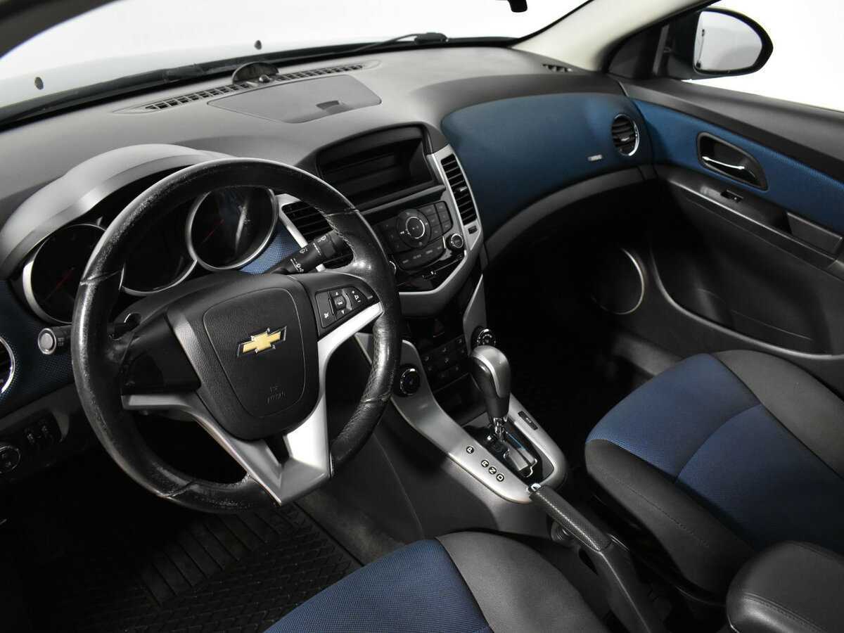 Купить Chevrolet Cruze, 2011, 77 860 км, фото №9