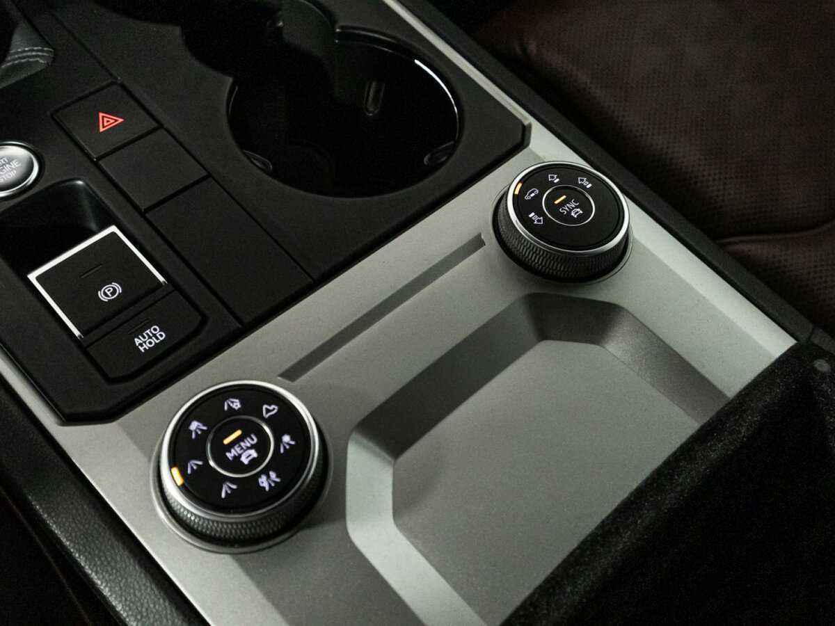 Купить Volkswagen Touareg, 2019, 145 123 км, фото №26
