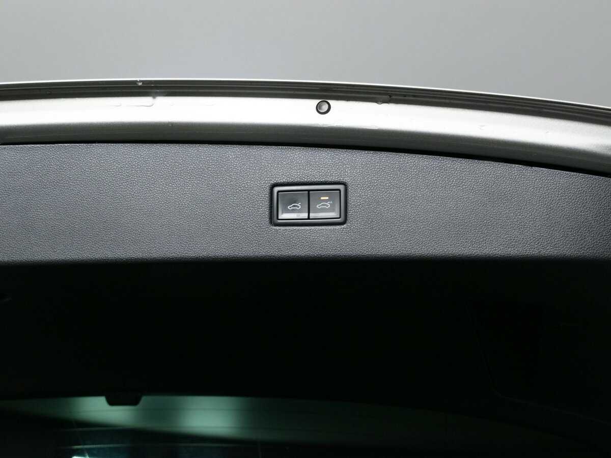 Купить Volkswagen Tiguan, 2021, 122 718 км, фото №10