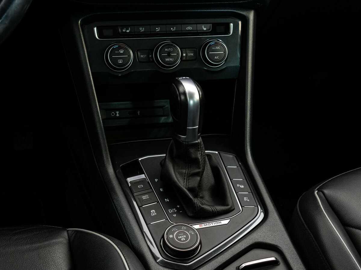 Купить Volkswagen Tiguan, 2017, 161 892 км, фото №12