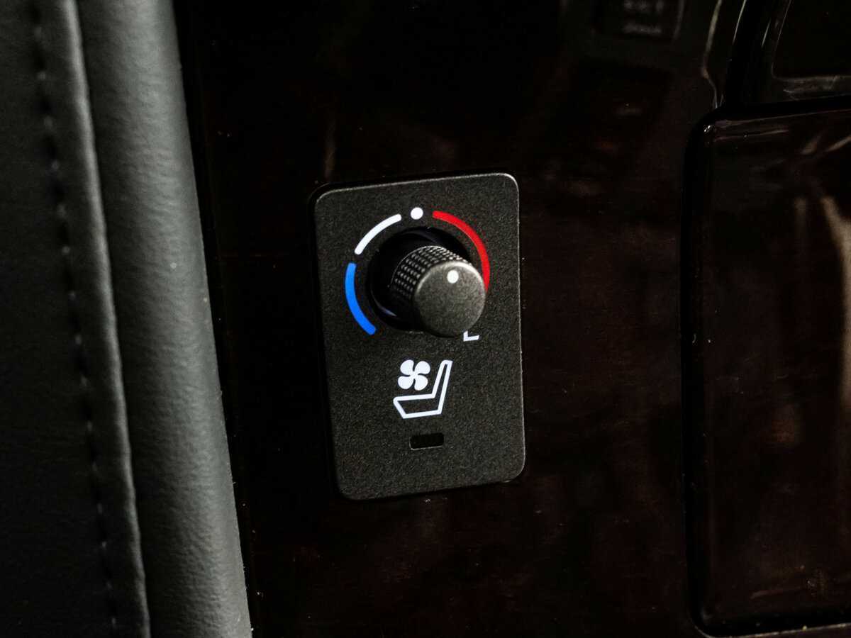 Купить Lexus LX 570, 2008, 165 110 км, фото №20