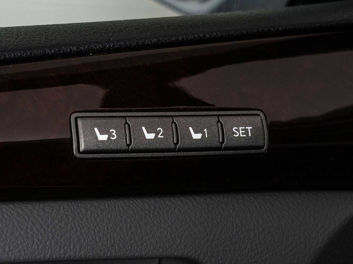 Купить Lexus LX 570, 2008, 165 110 км, фото №26