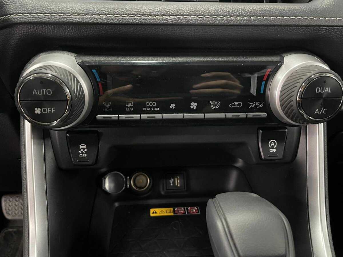 Купить Toyota RAV4, 2023, 5 470 км, фото №14