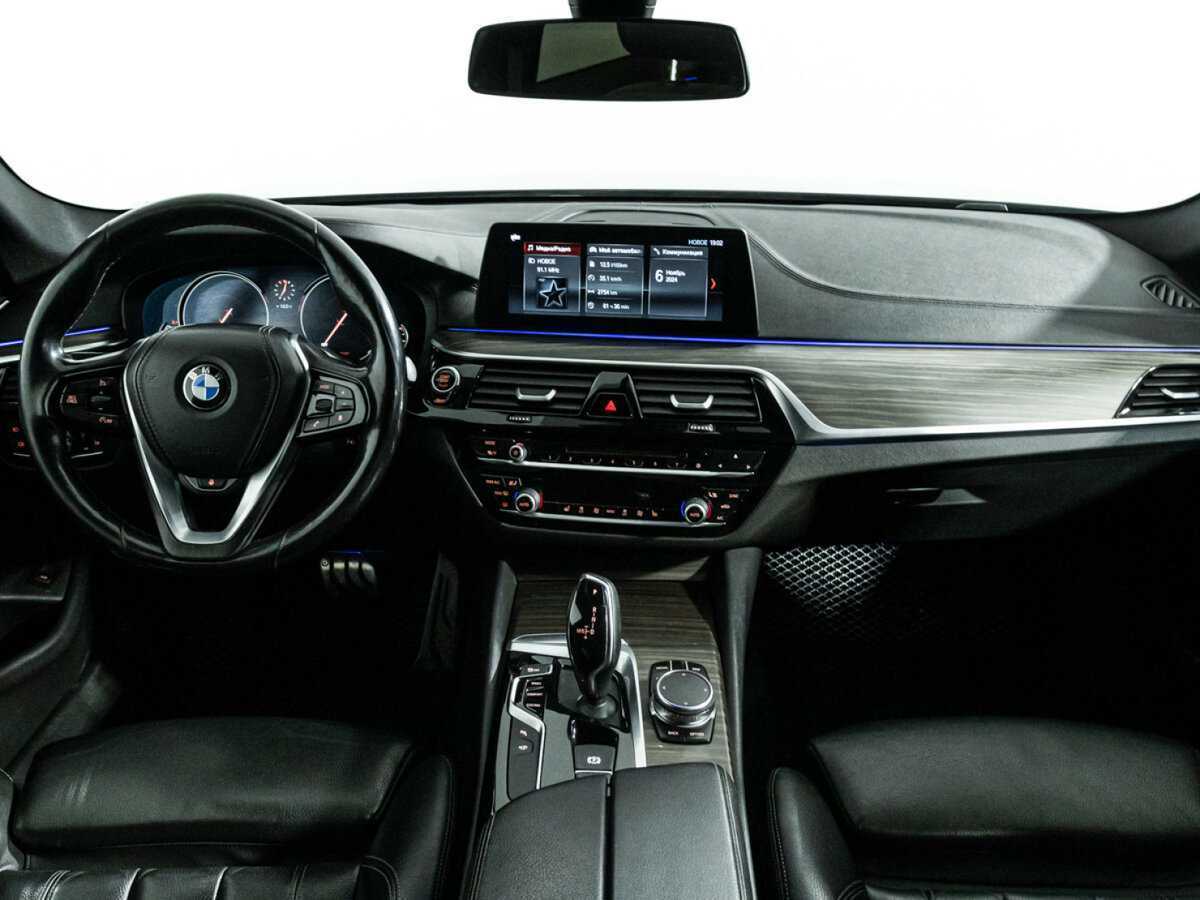 Купить BMW 5 серии 530i xDrive, 2017, 230 970 км, фото №13