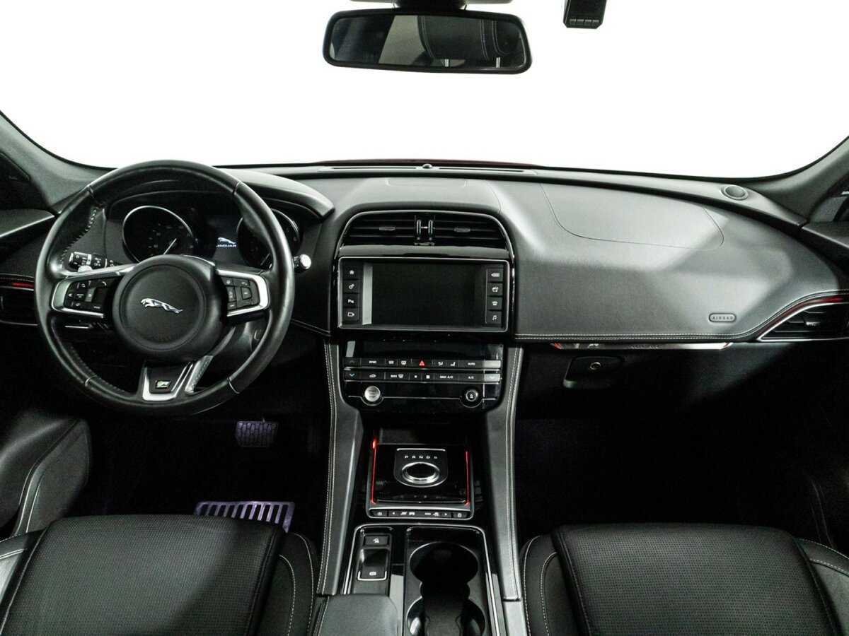 Купить Jaguar F-Pace, 2018, 30 961 км, фото №13