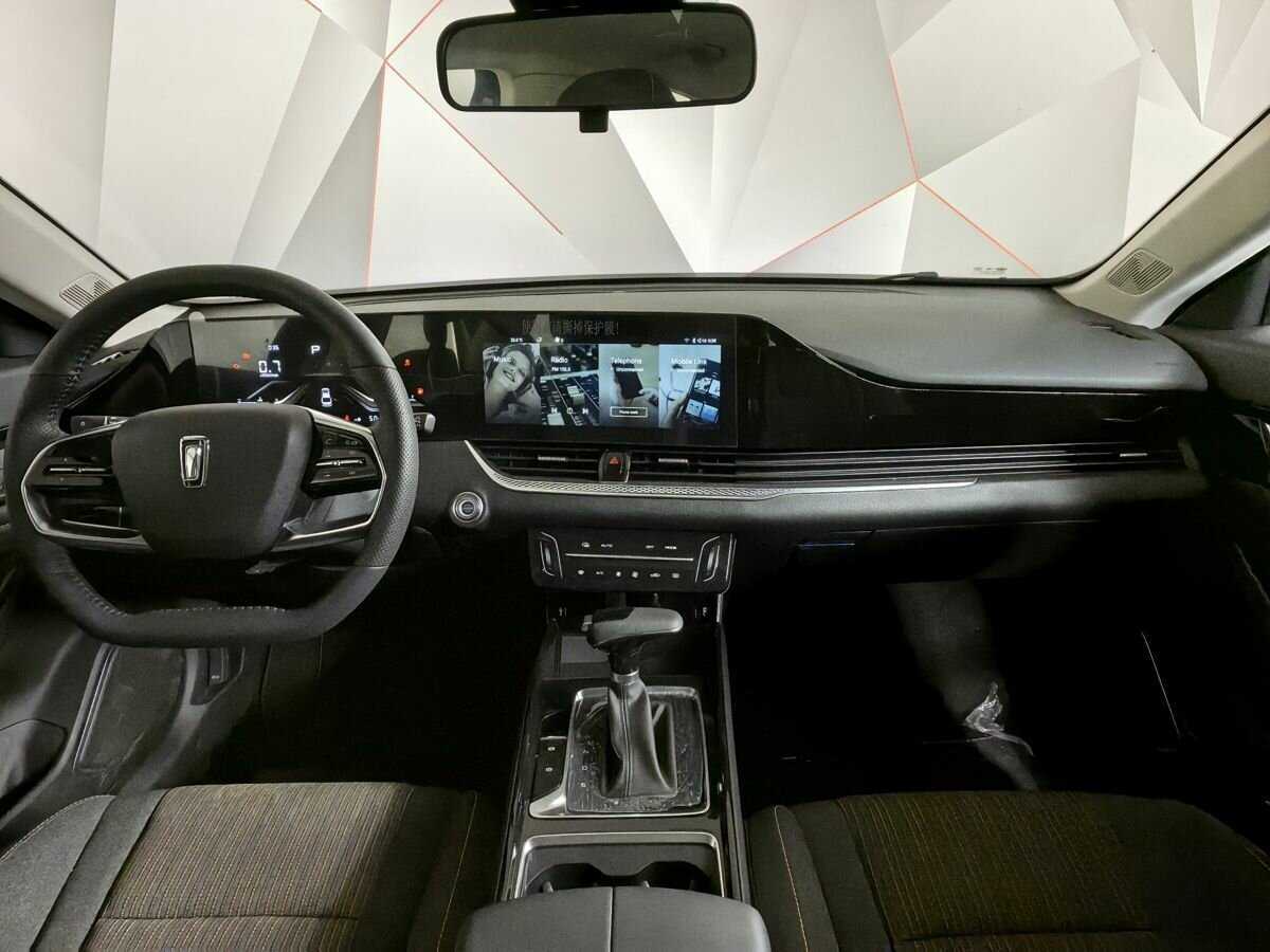 Купить FAW Bestune B70, 2023, 68 км, фото №10