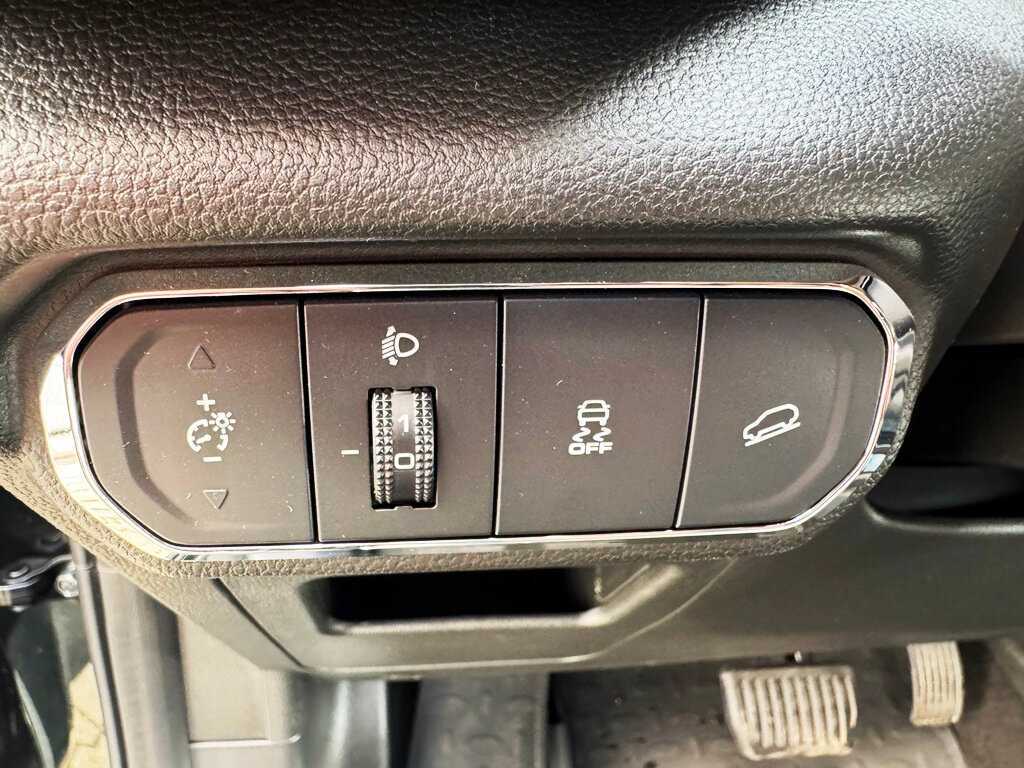 Купить Haval Jolion, 2023, 5 880 км, фото №9