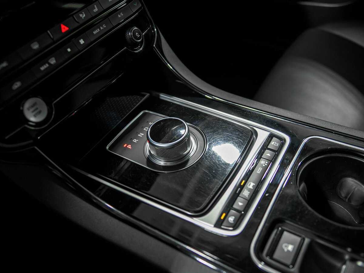 Купить Jaguar XE, 2015, 149 533 км, фото №12