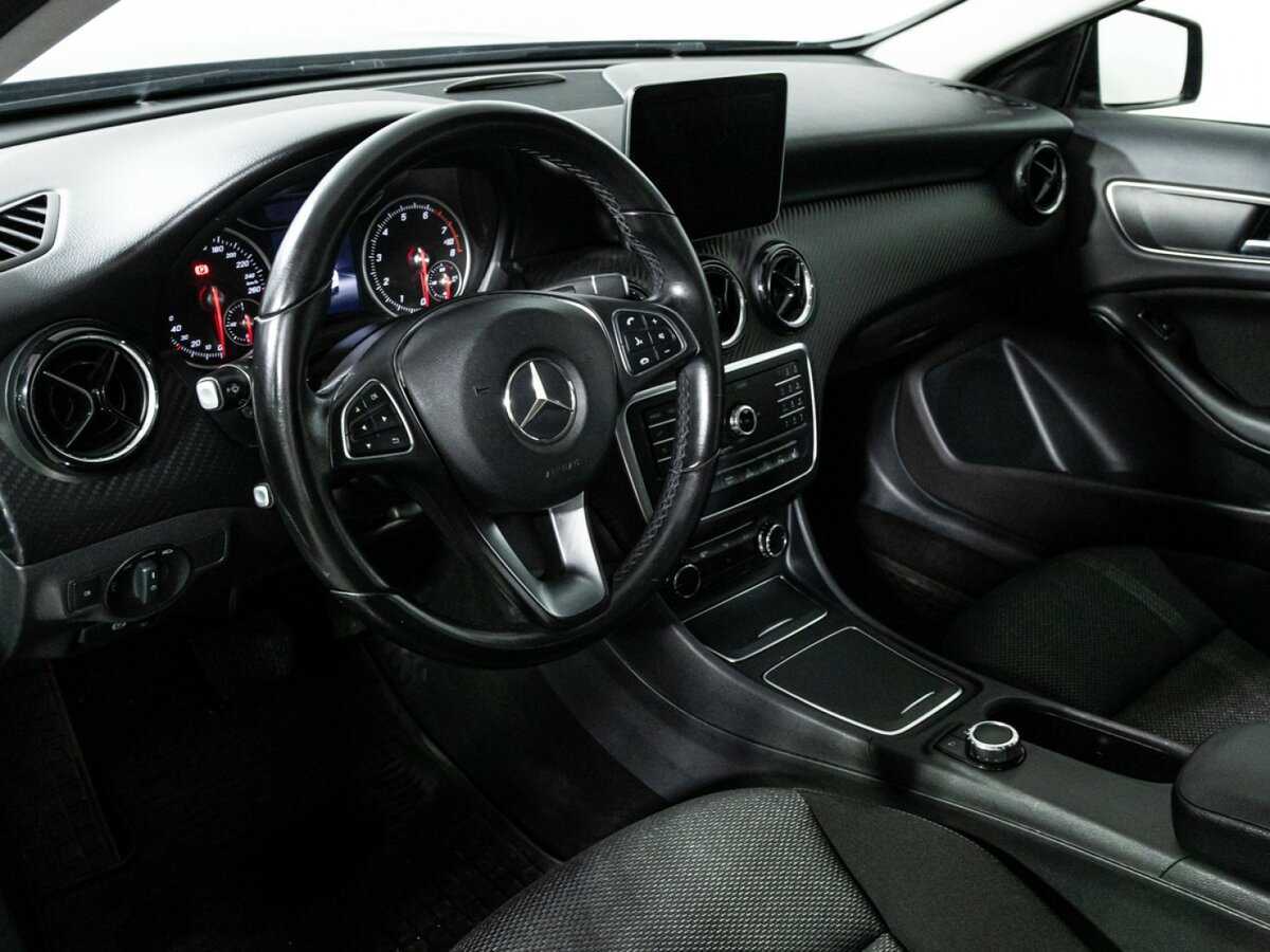 Купить Mercedes-Benz GLA 200, 2017, 128 928 км, фото №11