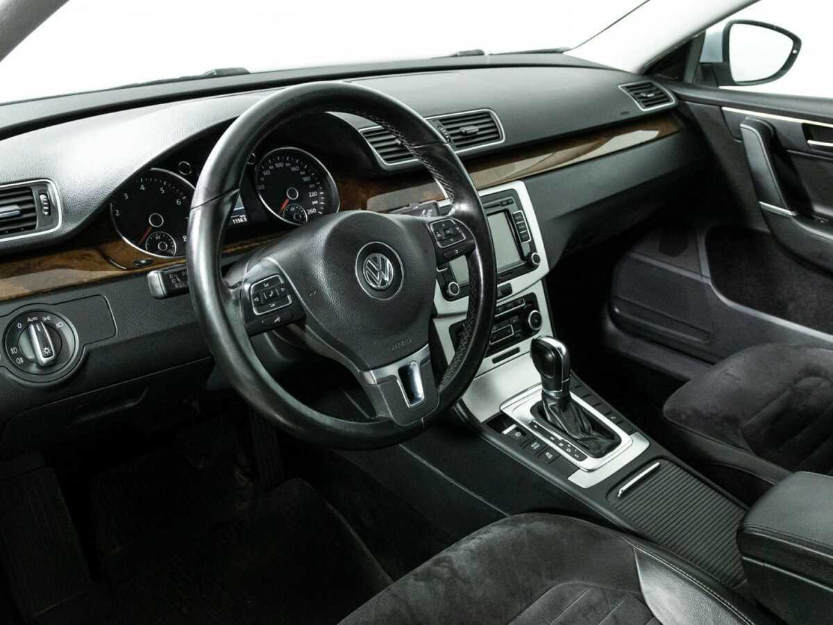 Купить Volkswagen Passat, 2011, 178 634 км, фото №11