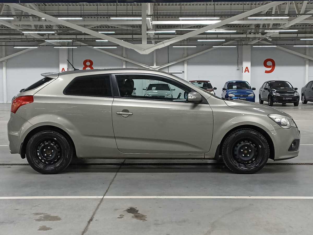 Купить Kia Ceed, 2011, 240 205 км, фото №4