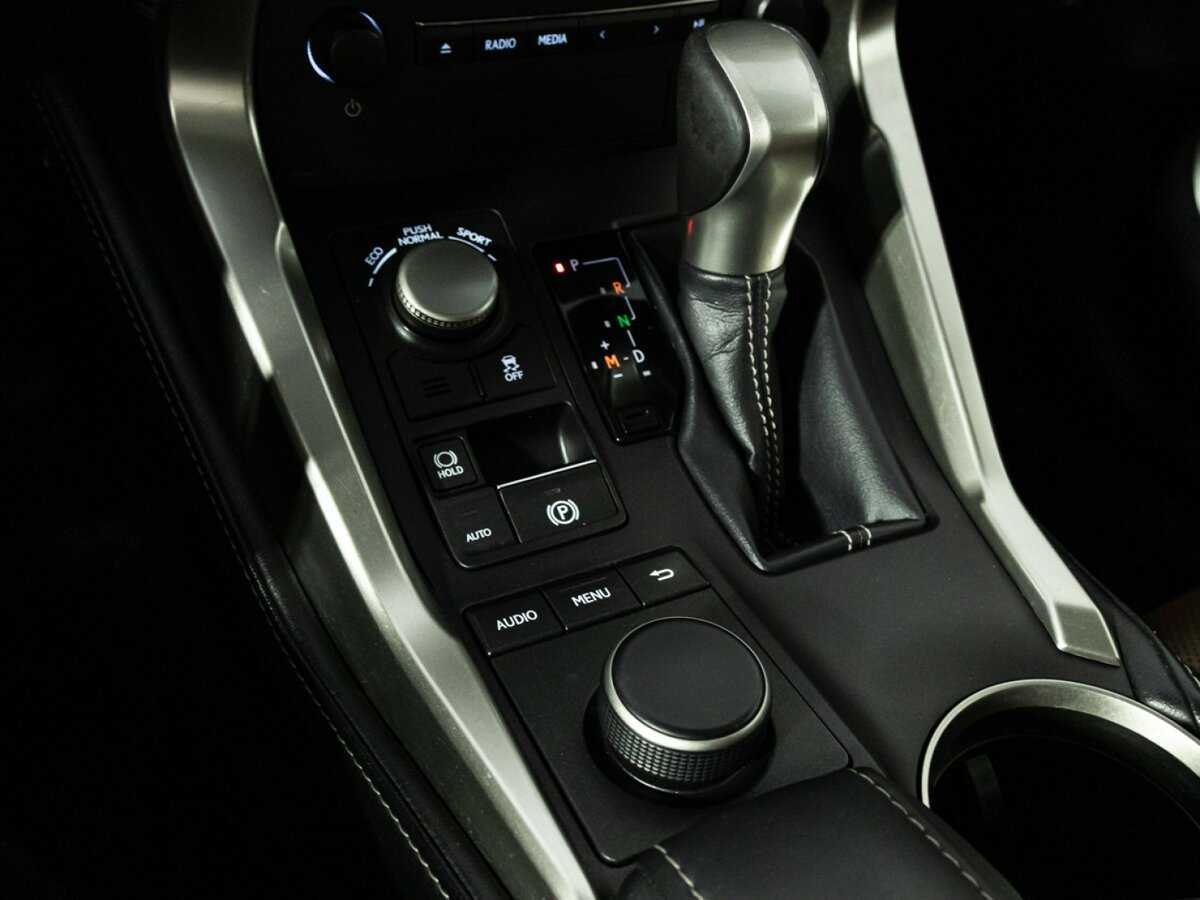 Купить Lexus NX 200t, 2015, 130 220 км, фото №21