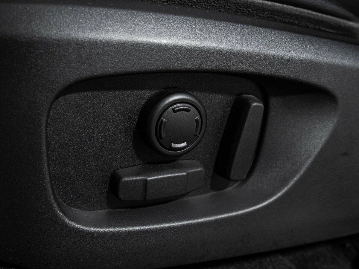 Купить Land Rover Discovery Sport, 2017, 83 921 км, фото №17