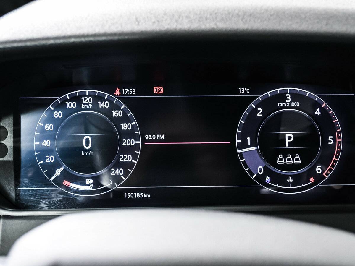 Купить Land Rover Range Rover Velar, 2019, 150 158 км, фото №10