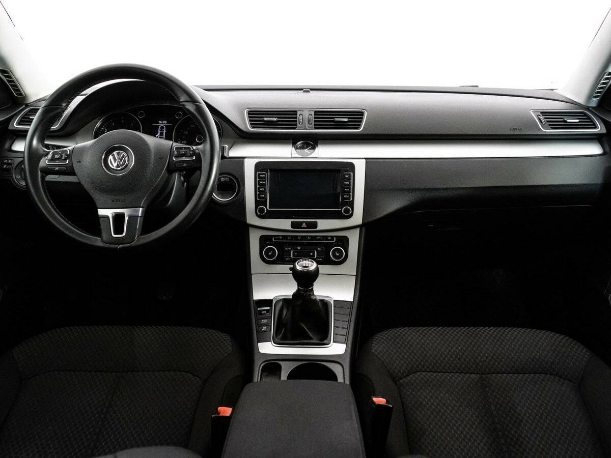 Купить Volkswagen Passat, 2011, 298 479 км, фото №8