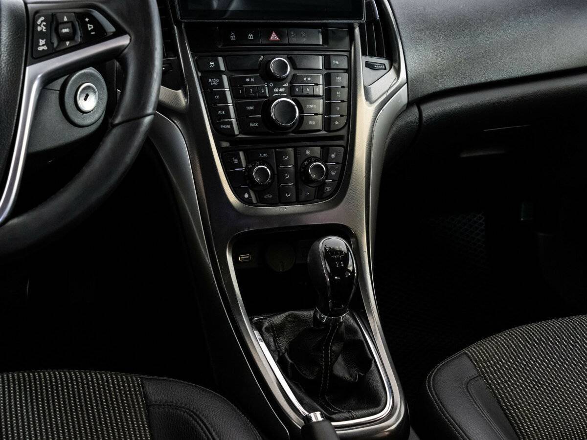 Купить Opel Astra, 2011, 153 174 км, фото №11