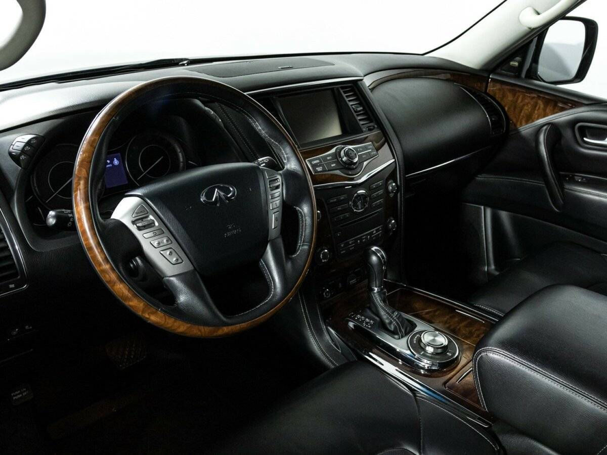 Купить Infiniti QX80, 2017, 129 877 км, фото №9