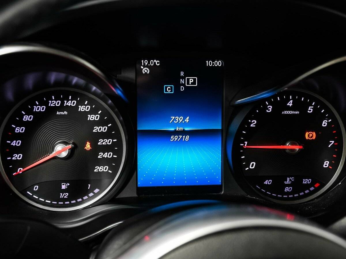 Купить Mercedes-Benz C-Класс 180, 2019, 59 718 км, фото №10