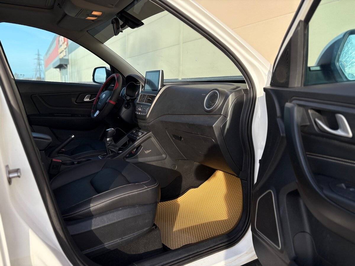 Купить FAW Besturn X40, 2019, 46 888 км, фото №13