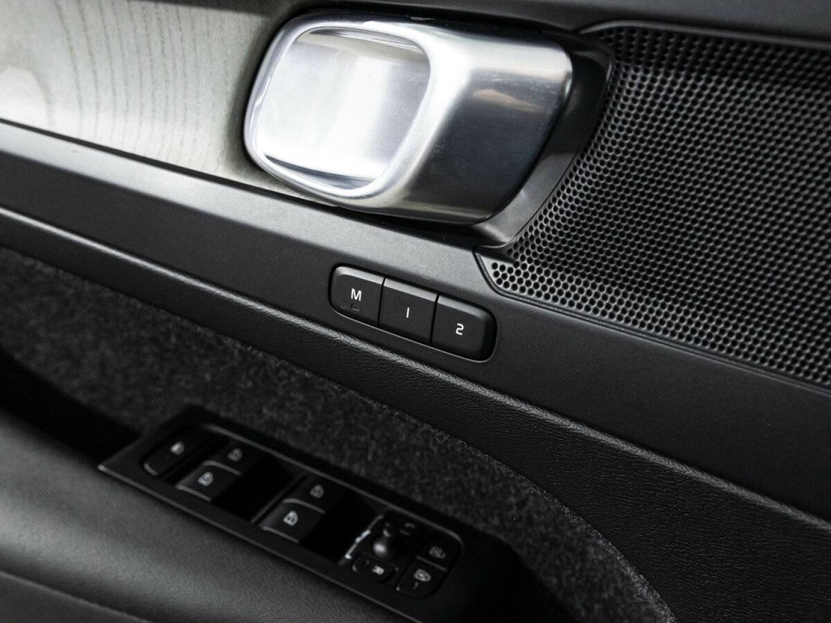Купить Volvo XC40, 2019, 115 377 км, фото №17