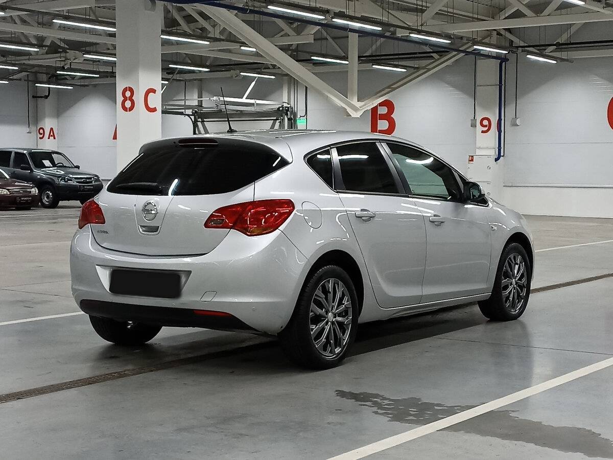 Купить Opel Astra, 2011, 131 802 км, фото №5