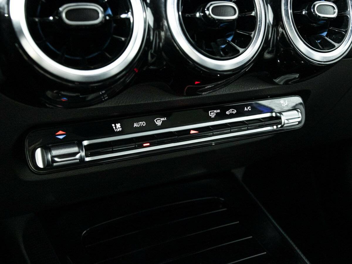 Купить Mercedes-Benz GLB 200, 2020, 71 000 км, фото №19