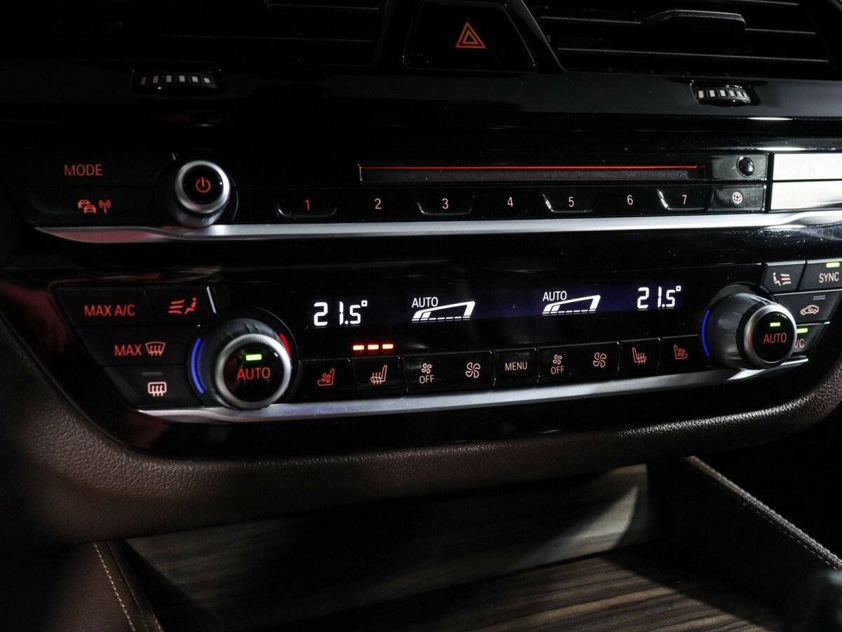 Купить BMW 5 серии 530d xDrive, 2018, 71 290 км, фото №31