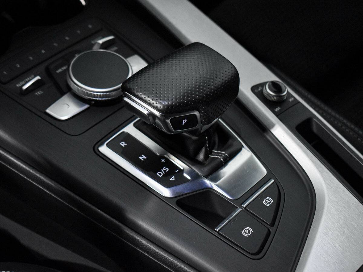 Купить Audi A4, 2016, 182 500 км, фото №9