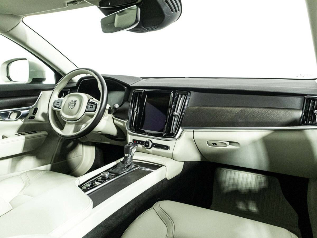 Купить Volvo V90 Cross Country, 2017, 126 000 км, фото №9