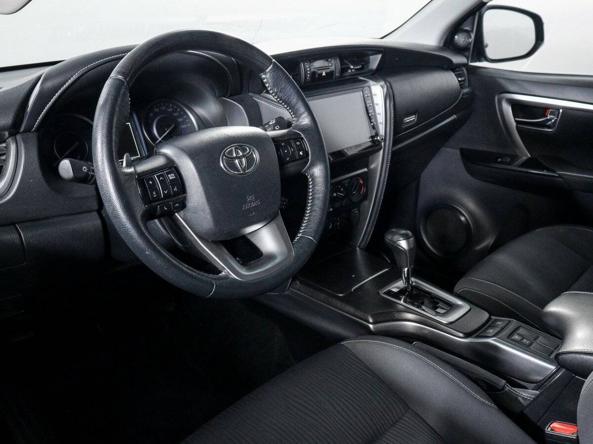 Купить Toyota Fortuner, 2021, 72 000 км, фото №6